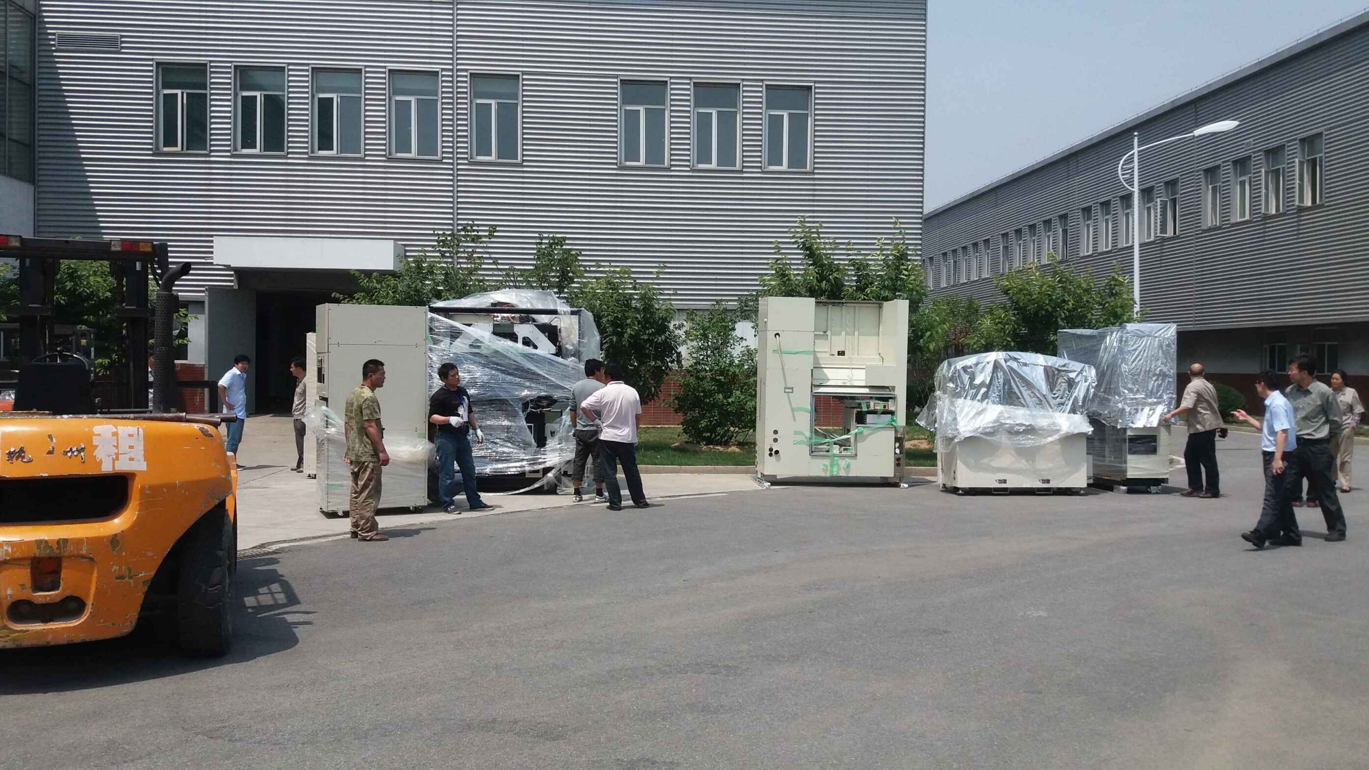 北京設(shè)備裝卸搬運公司成功案例